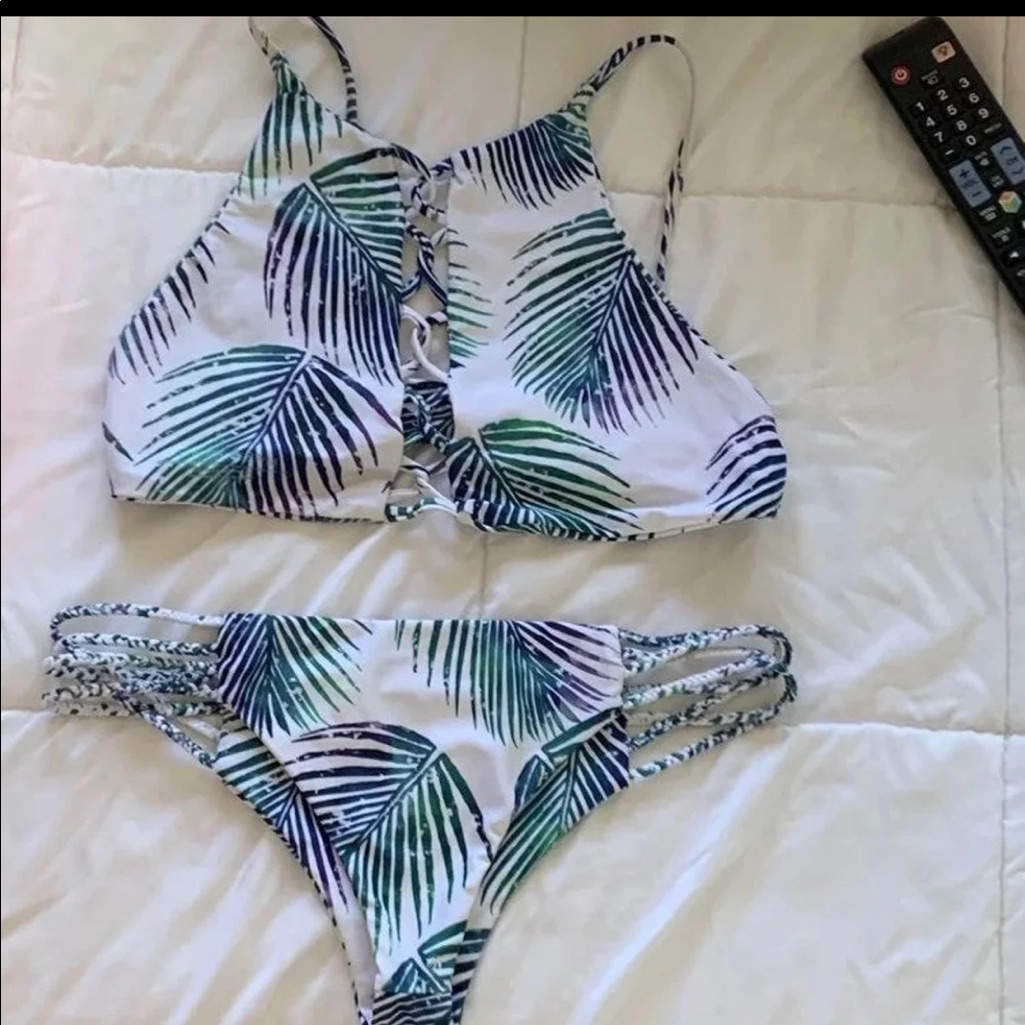Stone Fox Swim Bikini Size Large